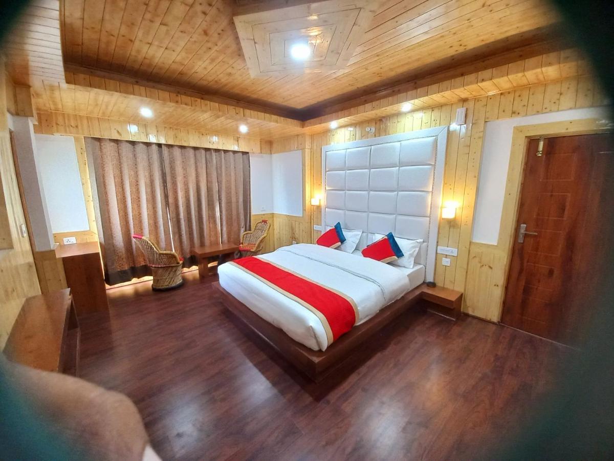 Humble Holiday Inn Kufri Simla Εξωτερικό φωτογραφία