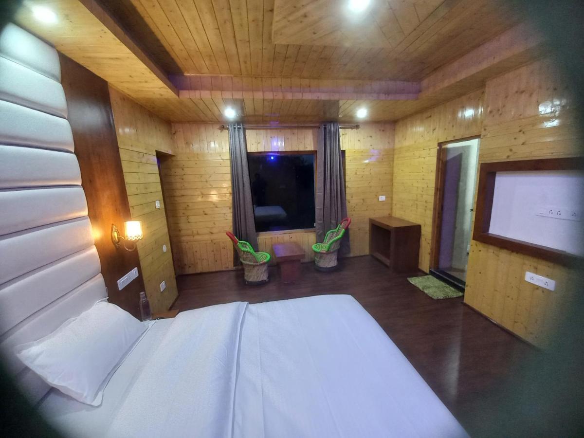Humble Holiday Inn Kufri Simla Εξωτερικό φωτογραφία