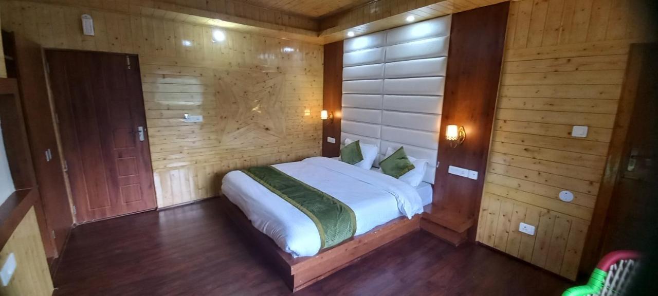 Humble Holiday Inn Kufri Simla Εξωτερικό φωτογραφία