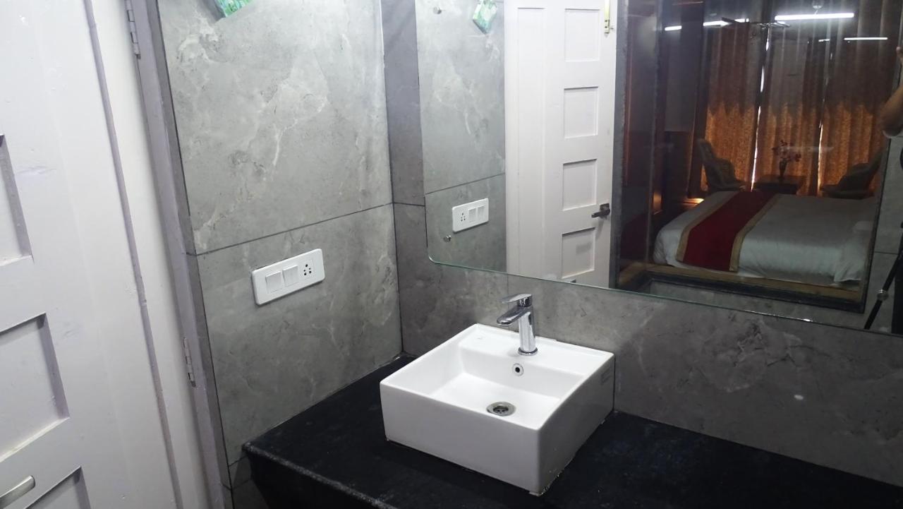 Humble Holiday Inn Kufri Simla Εξωτερικό φωτογραφία