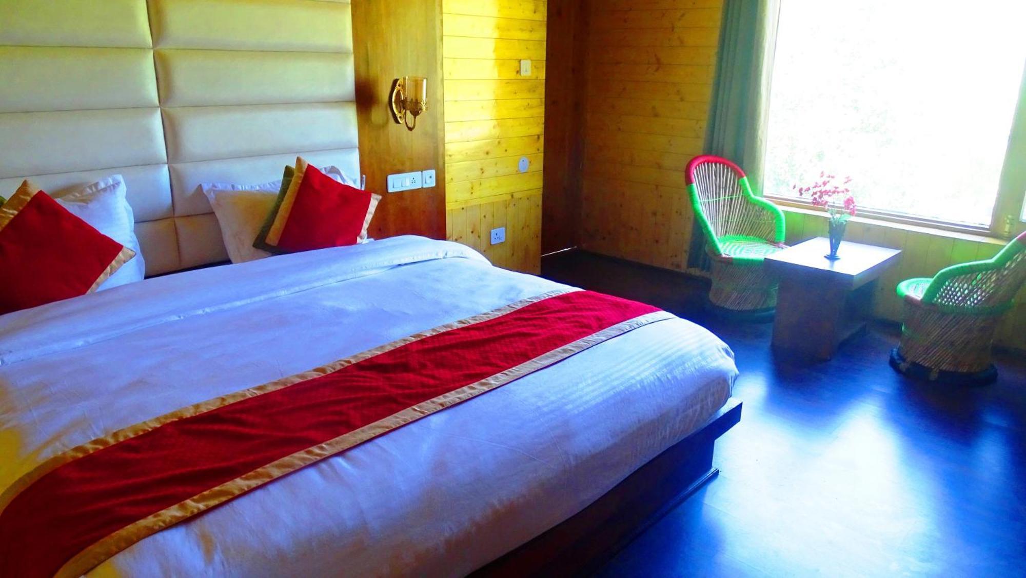 Humble Holiday Inn Kufri Simla Εξωτερικό φωτογραφία