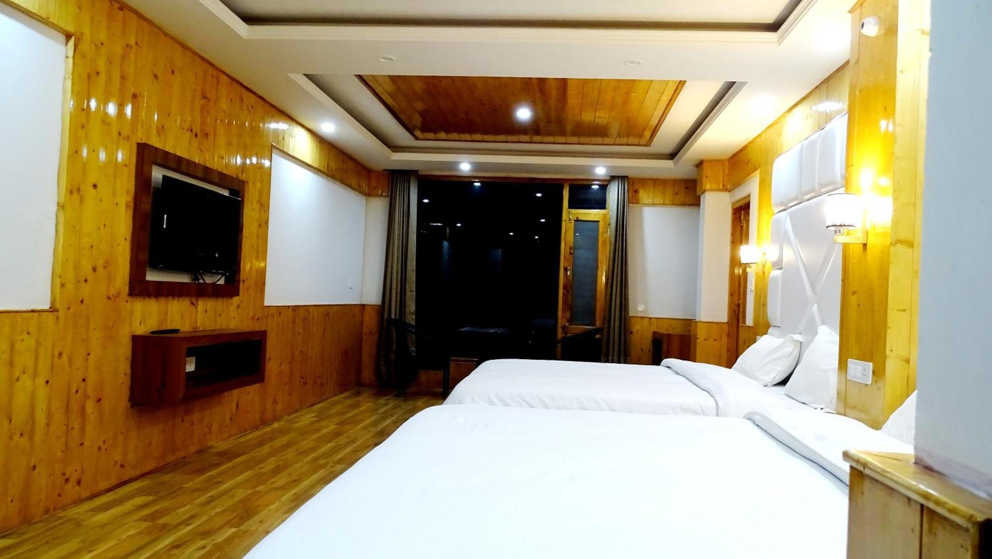 Humble Holiday Inn Kufri Simla Εξωτερικό φωτογραφία
